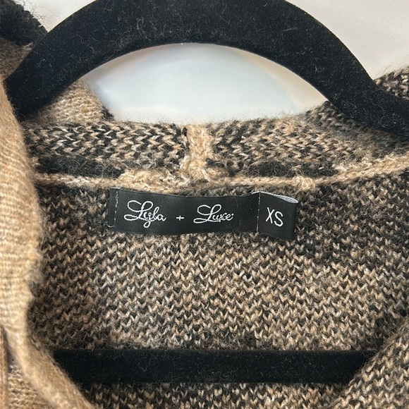 Lyla + Luxe Maximus Oversized Sweater Leopard Hoodie - Picture 5 of 8